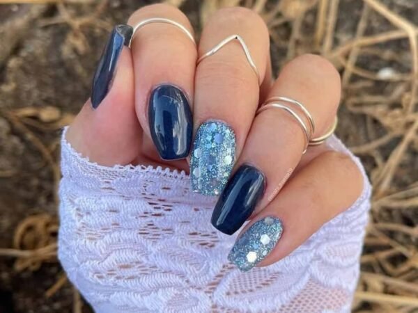Glitter nails for parties